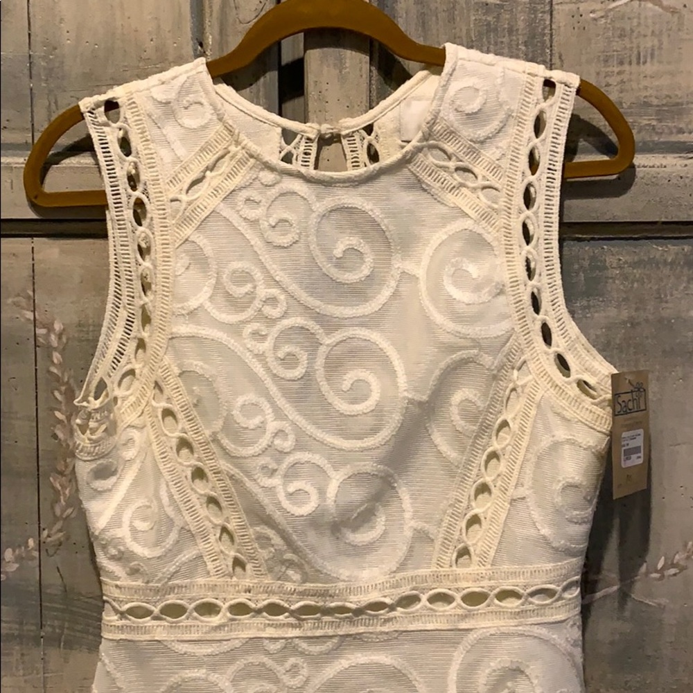 NWT J.O.A. Lace Dress - Picture 3 of 4